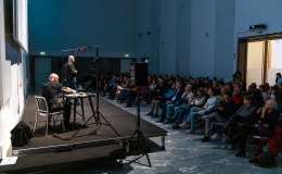 Salone d'Onore della Triennale di Milano - Riccardo Falcinelli per Cartaceo04, con live painting di Andrea Serio